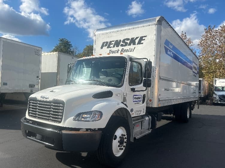 2021 Freightliner M2 106 — photo 3