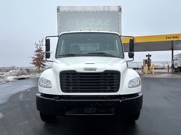 2021 Freightliner M2 106 — photo 2