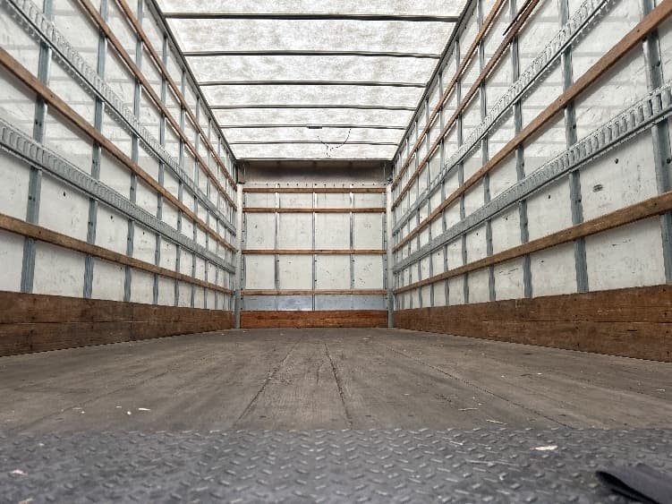 2021 Freightliner M2 106 — photo 8