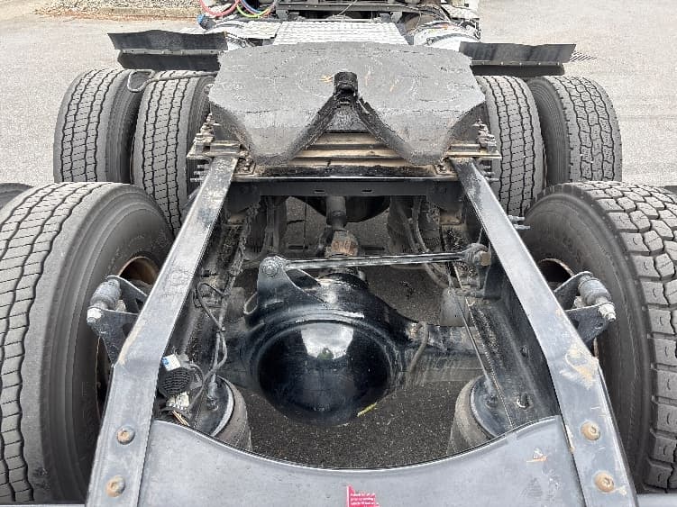 2021 Volvo VNL 300 — photo 6