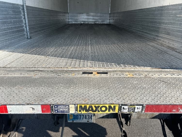 2021 Freightliner M2 106 — photo 10