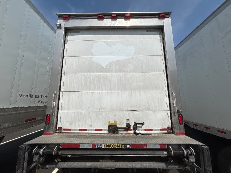 2021 Freightliner M2 106 — photo 7