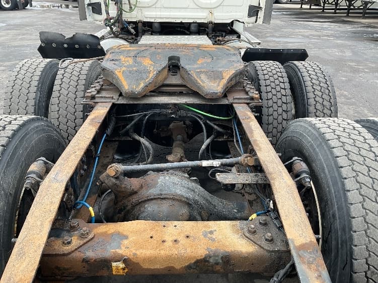 2021 Freightliner Cascadia — photo 6