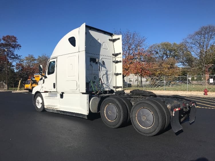 2021 Freightliner Cascadia — photo 5