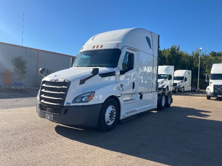 2022 Freightliner Cascadia — photo 3