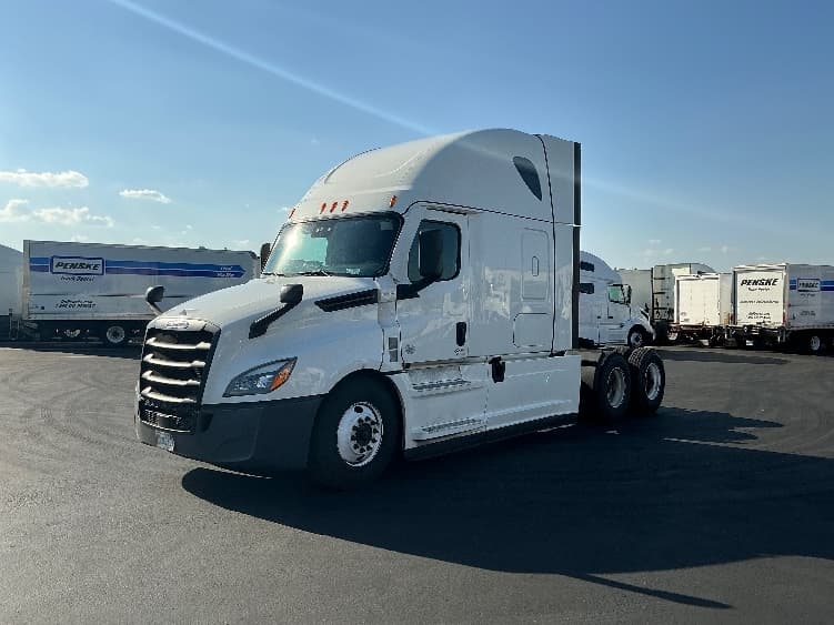 2022 Freightliner Cascadia — photo 3