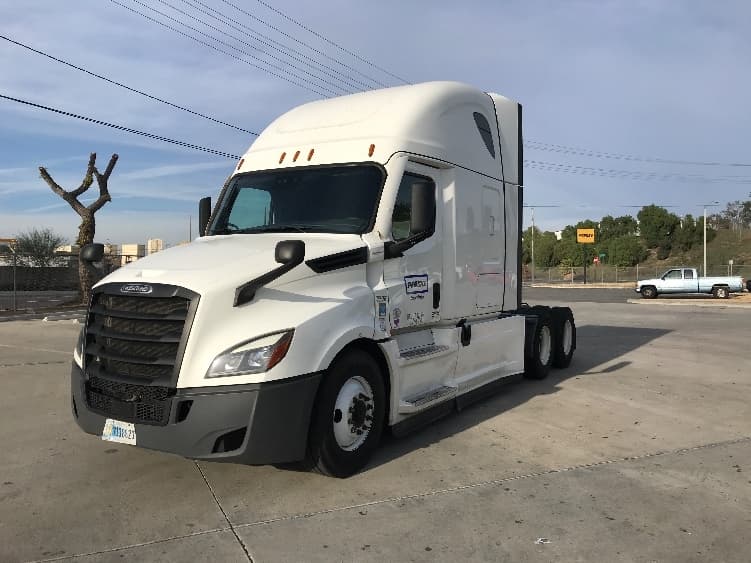 2022 Freightliner Cascadia — photo 3
