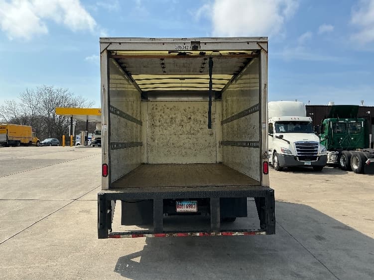 2021 Isuzu NPR — photo 8