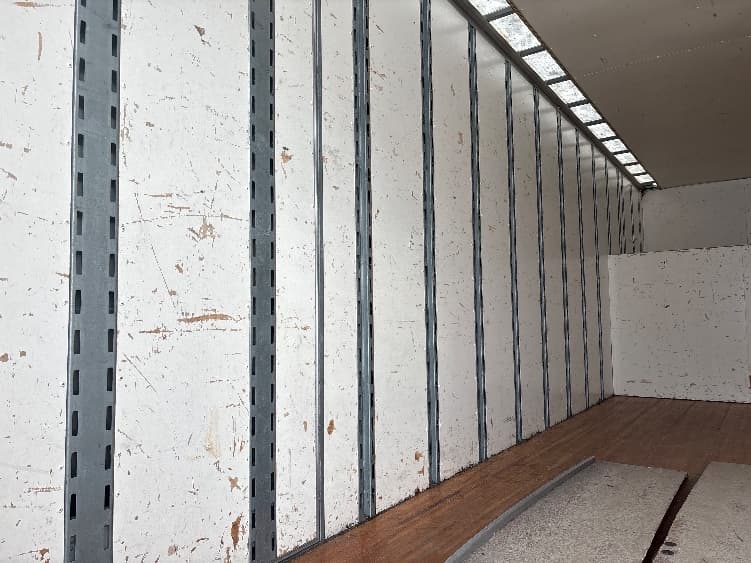 2021 Freightliner M2 106 — photo 10