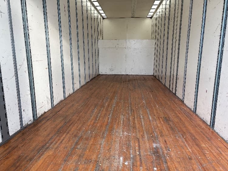 2021 Freightliner M2 106 — photo 8