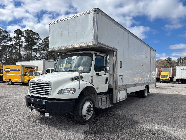2021 Freightliner M2 106 — photo 3