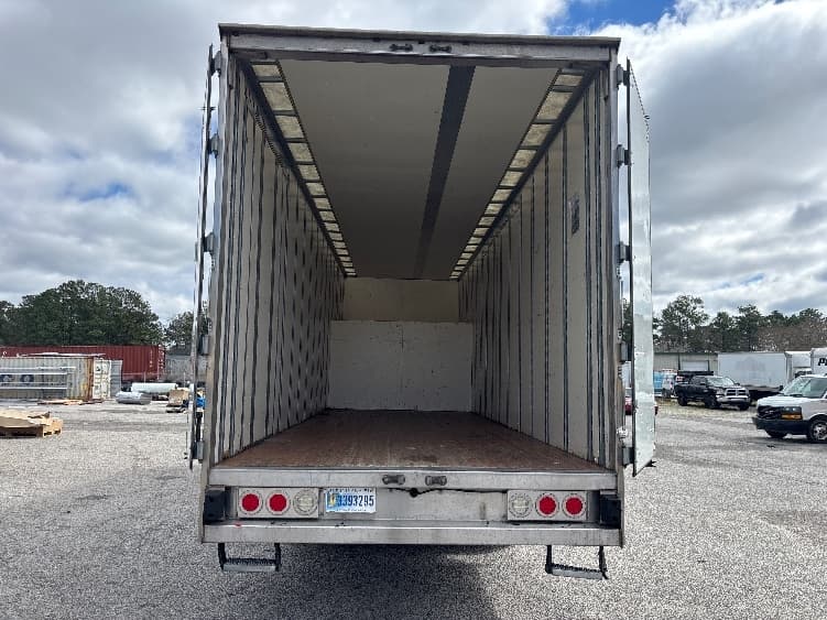 2021 Freightliner M2 106 — photo 8