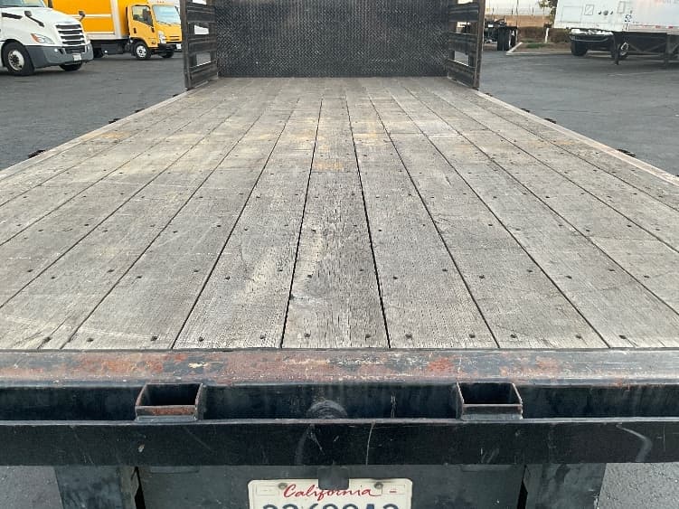 2021 Isuzu NRR — photo 10