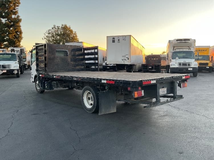 2021 Isuzu NRR — photo 6