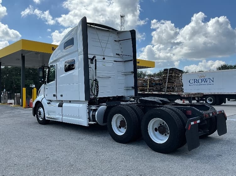 2022 Volvo VNL 760 — photo 5