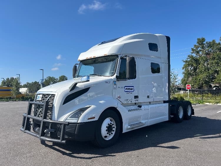 2022 Volvo VNL 760 — photo 3