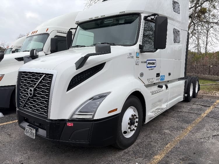 2022 Volvo VNL 760 — photo 3