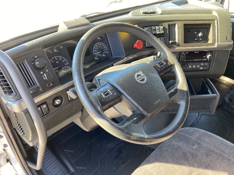 2022 Volvo VNL 760 — photo 10