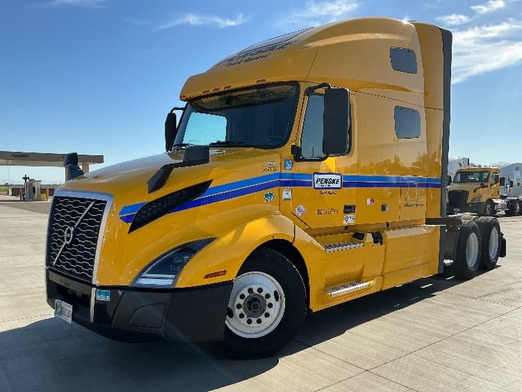 2022 Volvo VNL 760 — photo 3