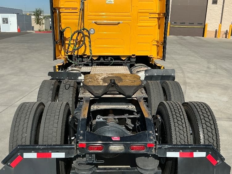 2022 Volvo VNL 760 — photo 6