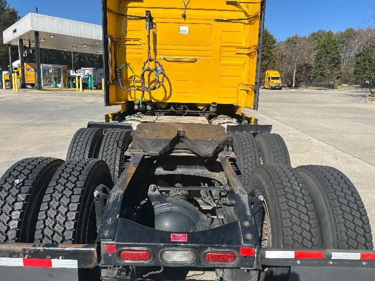 2022 Volvo VNL 760 — photo 6