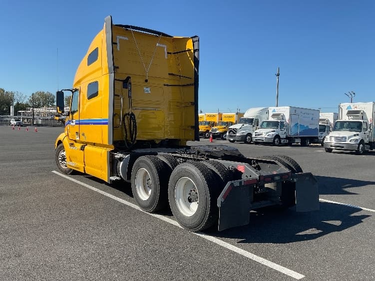 2022 Volvo VNL 760 — photo 5