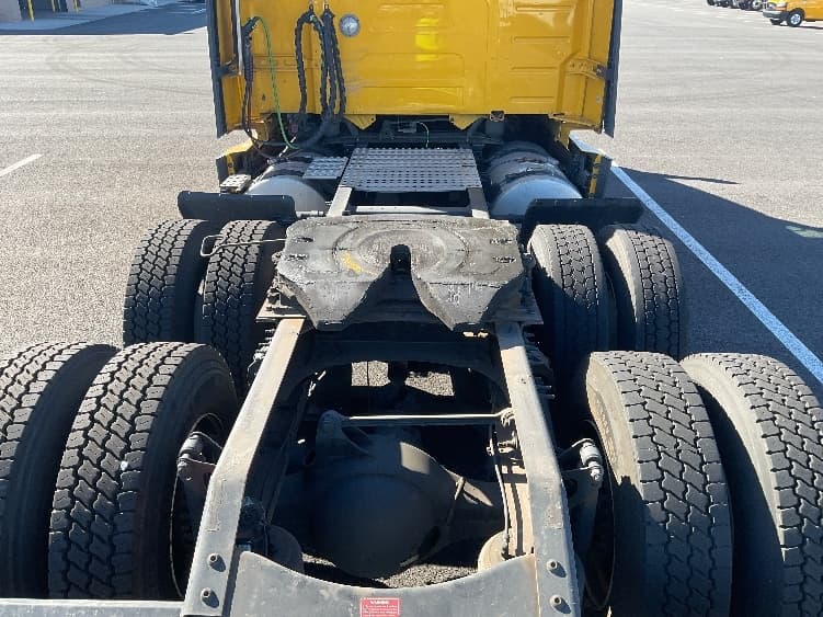 2022 Volvo VNL 760 — photo 6