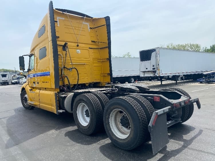 2022 Volvo VNL 760 — photo 5