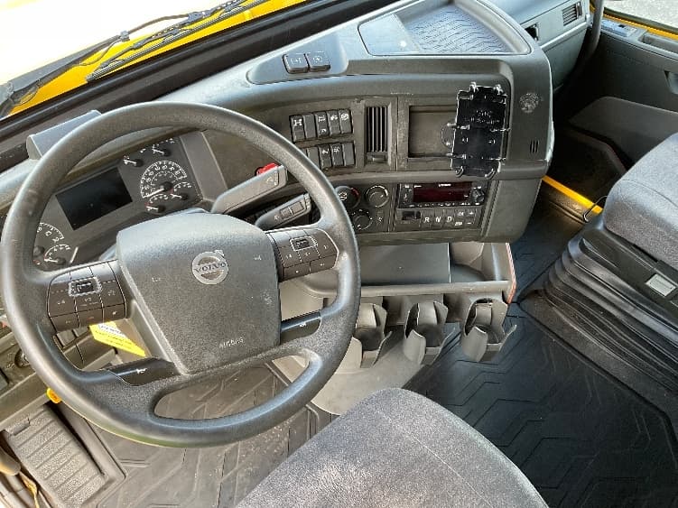 2022 Volvo VNL 760 — photo 10