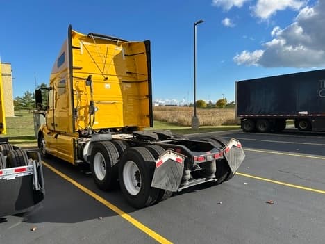 2022 Volvo VNL 760 — photo 4