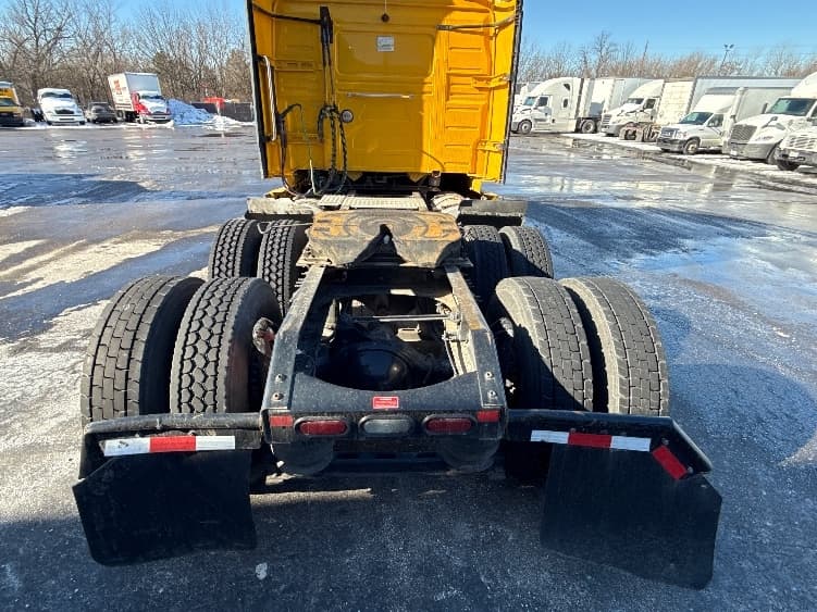 2022 Volvo VNL 760 — photo 6