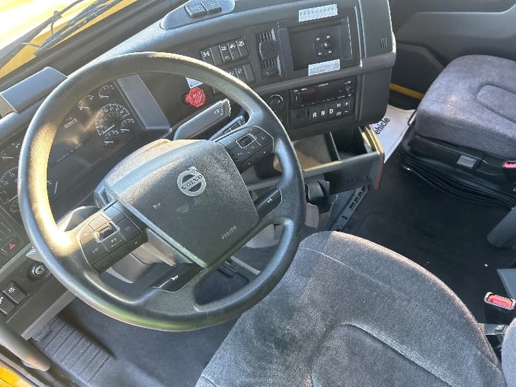 2022 Volvo VNL 760 — photo 10
