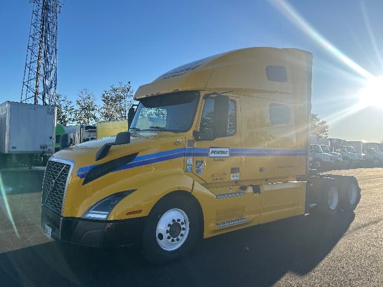 2022 Volvo VNL 760 — photo 3