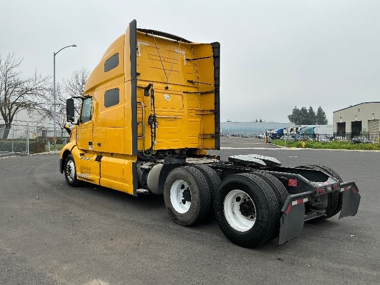 2022 Volvo VNL 760 — photo 5
