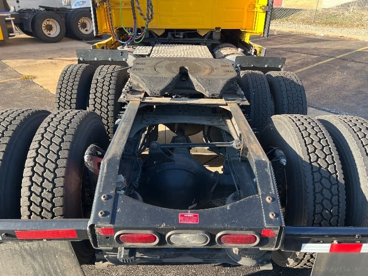 2022 Volvo VNL 760 — photo 6