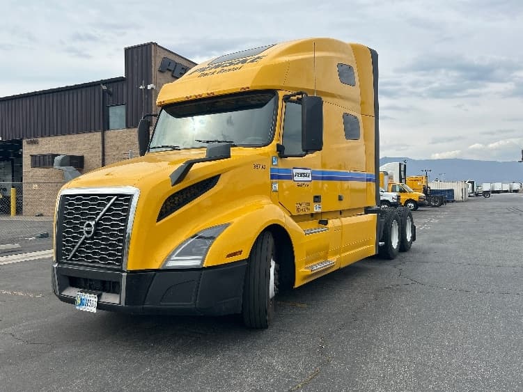 2022 Volvo VNL 760 — photo 3