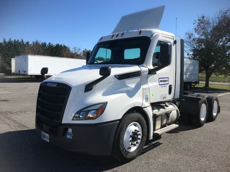 2022 Freightliner Cascadia — photo 3