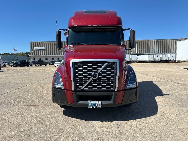 2021 Volvo VNL 760 — photo 2