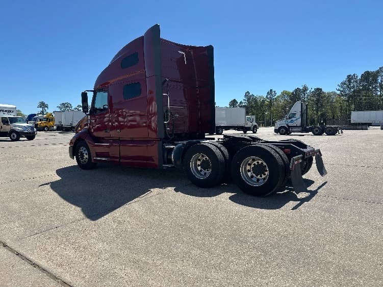 2021 Volvo VNL 760 — photo 5