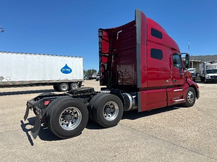 2021 Volvo VNL 760 — photo 7