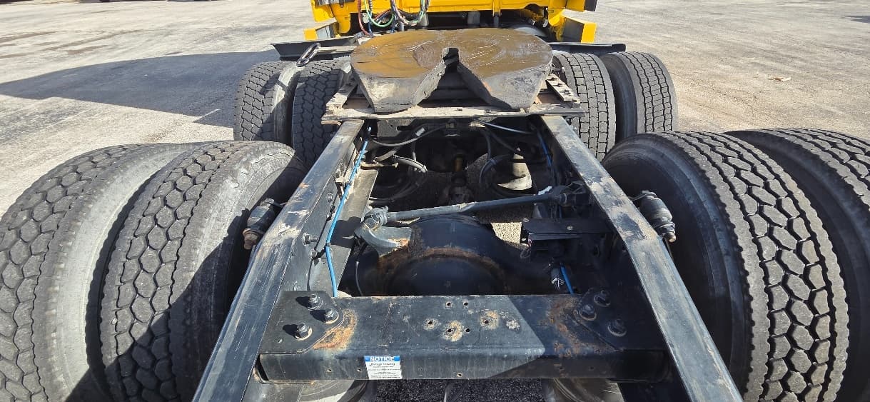 2022 Freightliner Cascadia — photo 6