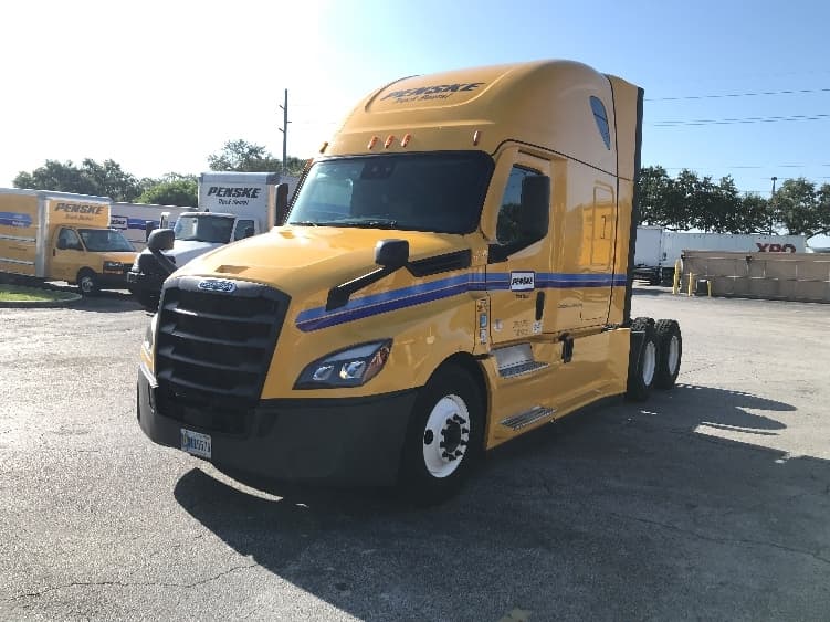 2022 Freightliner Cascadia — photo 3