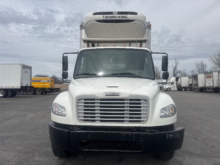 2021 Freightliner M2 106 — photo 2