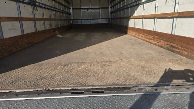 2022 Freightliner M2 106 — photo 10