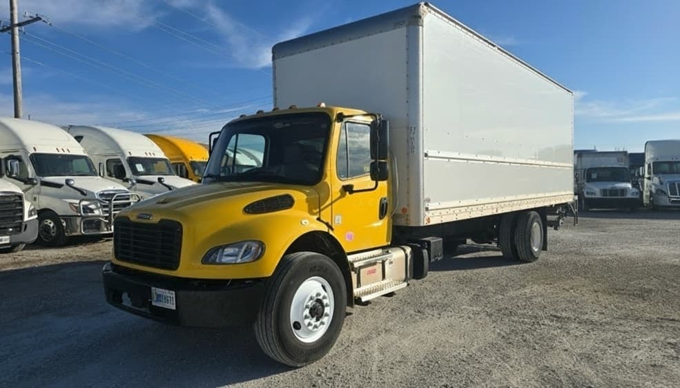 2022 Freightliner M2 106 — photo 3