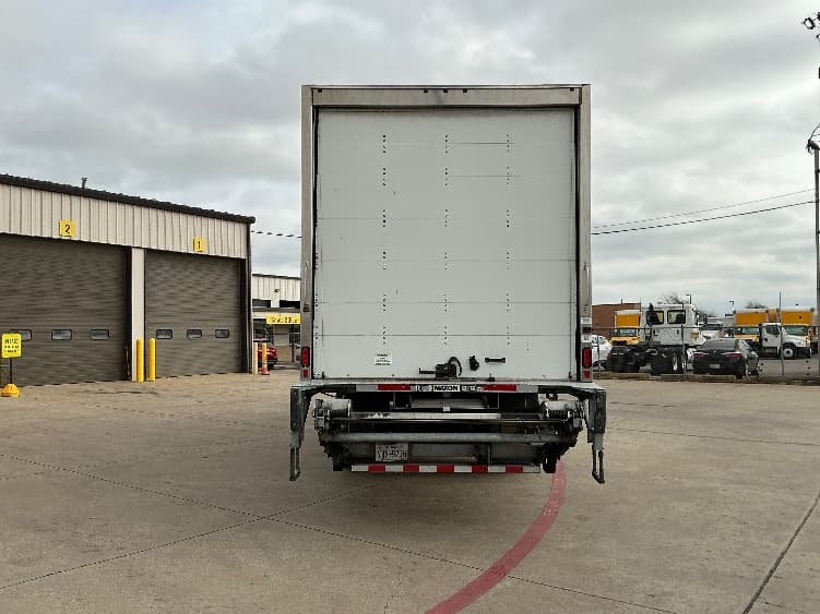 2022 Freightliner M2 106 — photo 7