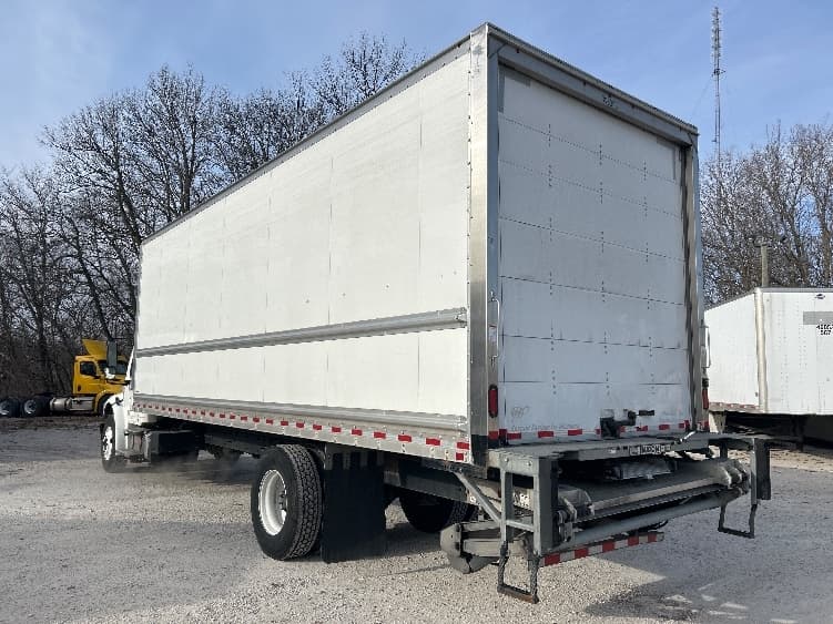 2022 Freightliner M2 106 — photo 6