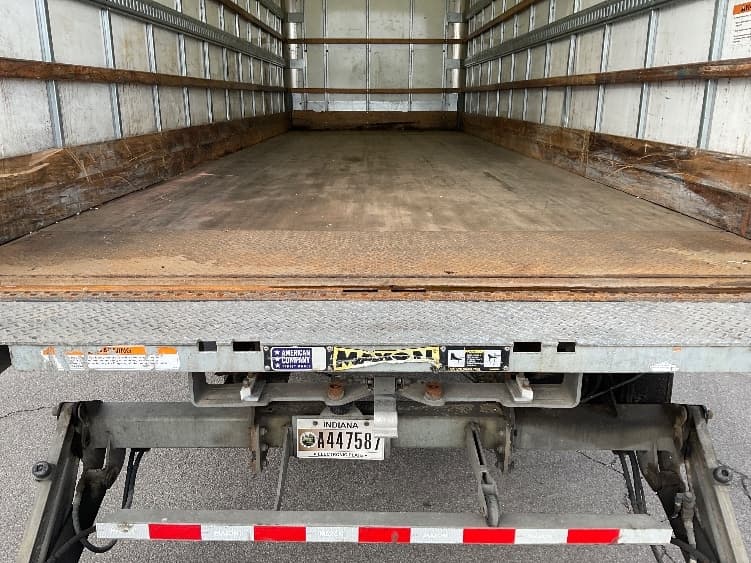 2022 Freightliner M2 106 — photo 10