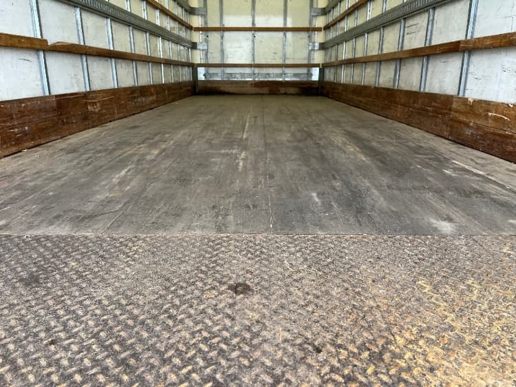 2022 Freightliner M2 106 — photo 10