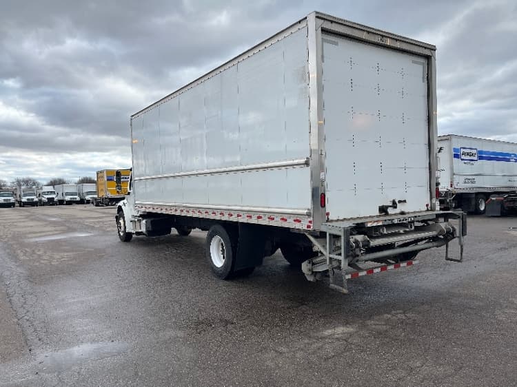 2022 Freightliner M2 106 — photo 6